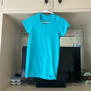 Lululemon swiftly tech size 4